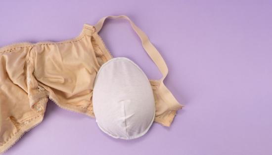 Soutien-gorge pour prothèse mammaire